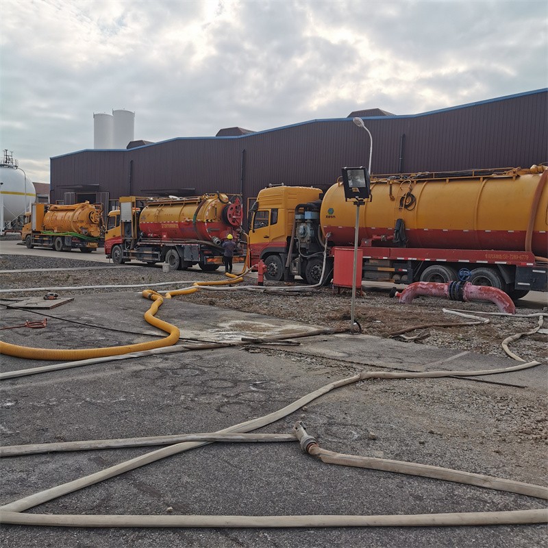 墨竹工卡污水池清理